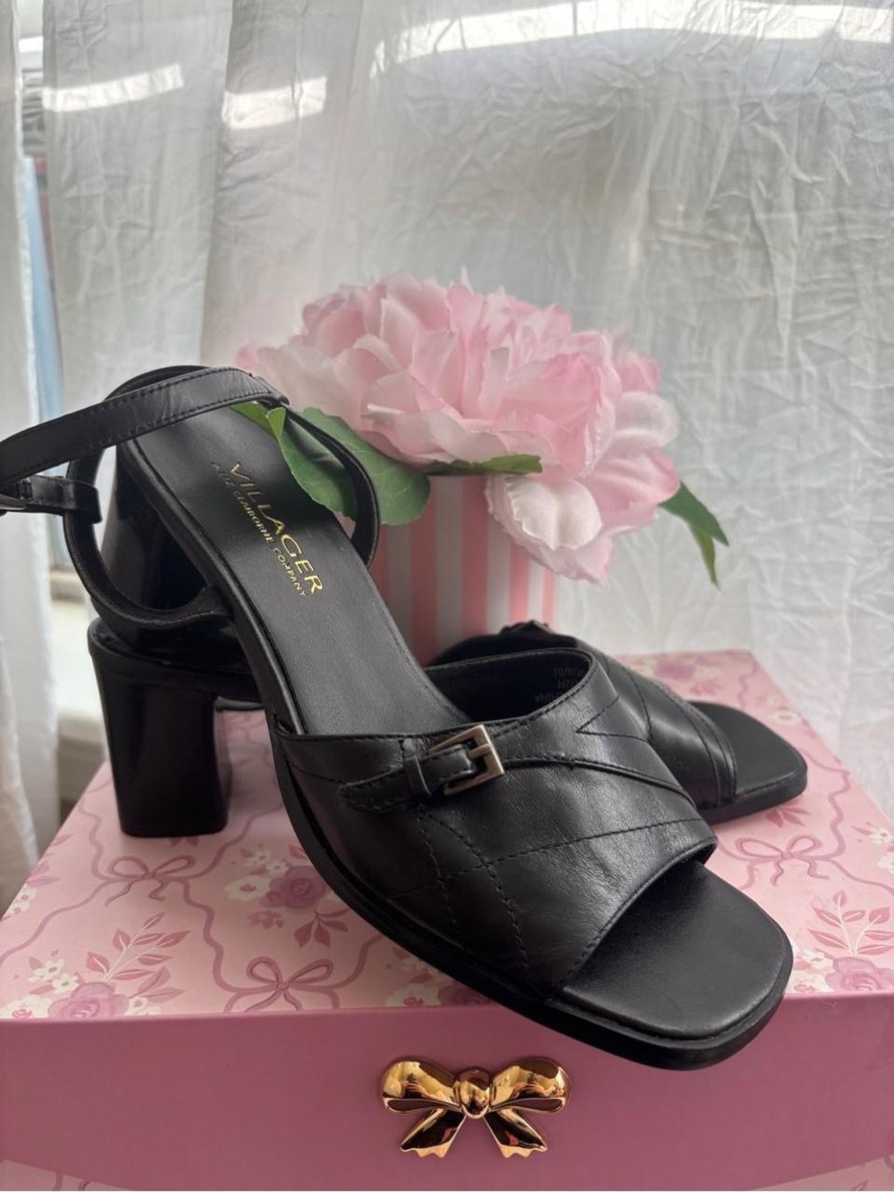 Vintage Y2K Villager Liz Claiborne Black Leather Square Toe Heeled Sandals 5.5